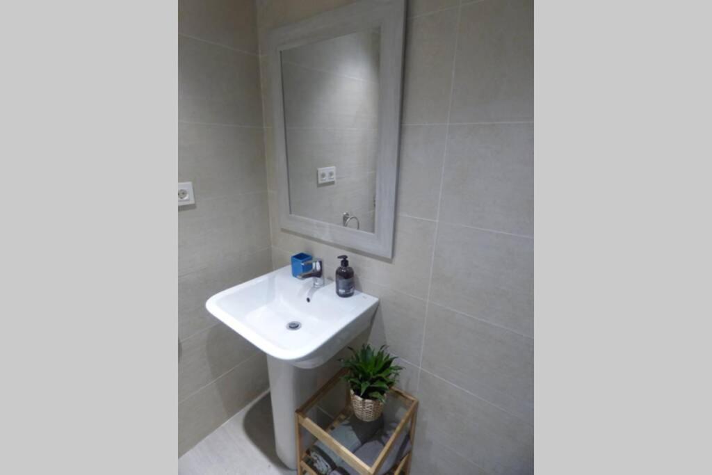 Nuevo Apartamento Lujo Playa Malagueta-Centro Malaga Ngoại thất bức ảnh