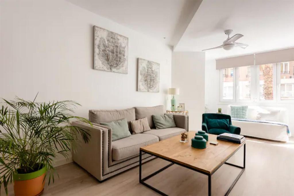 Nuevo Apartamento Lujo Playa Malagueta-Centro Malaga Ngoại thất bức ảnh